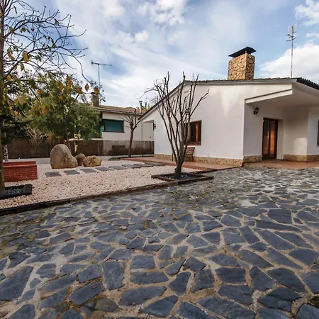 Villa Homeholidaysrentals Confort La Batlloria