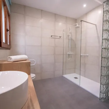 Homeholidaysrentals Confort Villa *